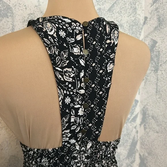 Mimi Chica Sleeveless Black Floral Dress size S - Picture 8 of 8